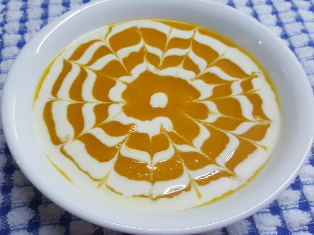 Red Pumpkin soup (Kaddu/Kumhada ka Soup)