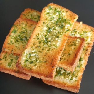Instant Garlic Bread